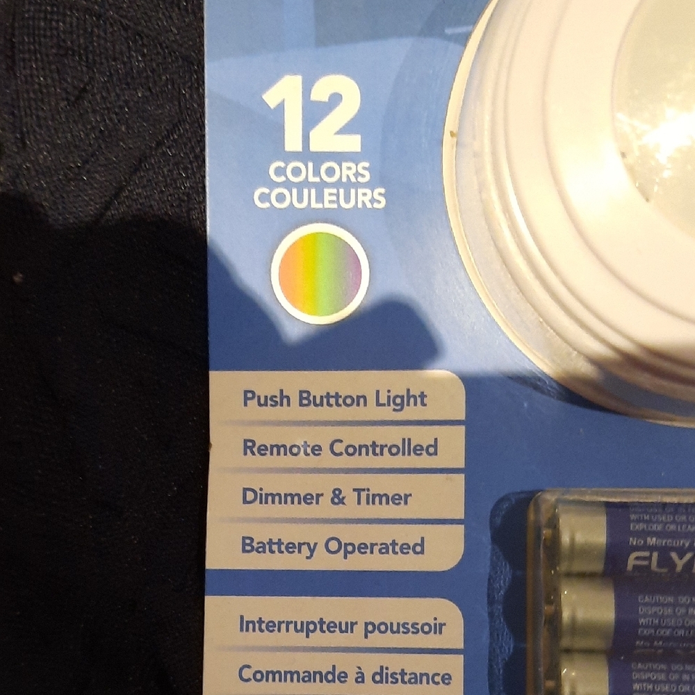 Wireless LED Reading Light w/ Remote 12 Color Changing New In Box Plus Batteries - Picture 3 of 10